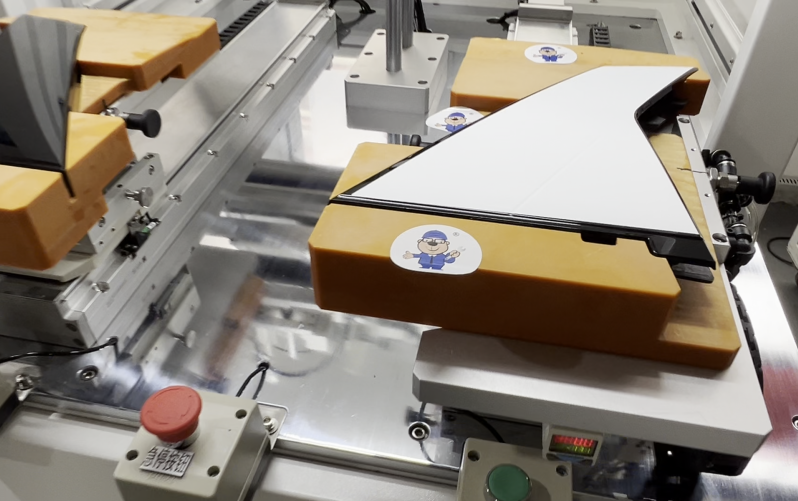 年省65萬！汽車BC柱貼膜機助汽配升級