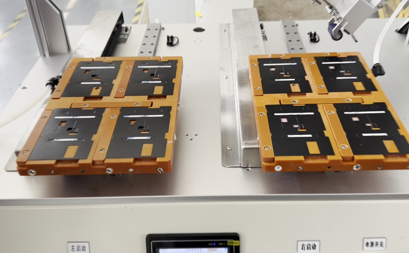 雙通道高效貼膠機(jī)，保證您的交付周期